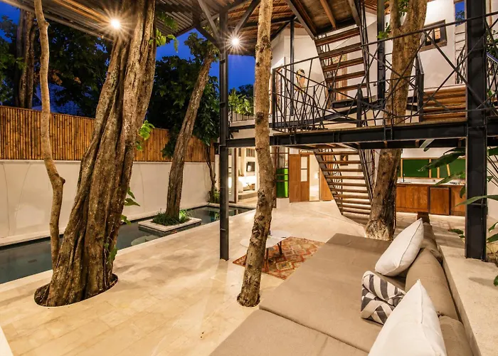Chic 2-br With Pool, 800m To *